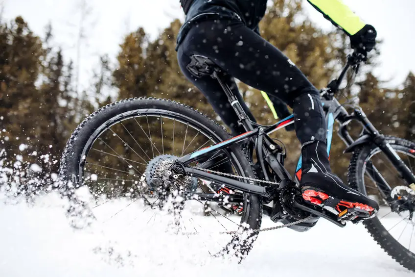 vtt electrique dans la neige