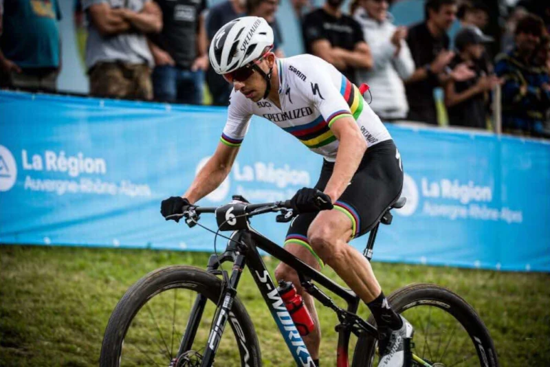 Jordan Sarrou lors d'une coupe de monde XC de VTT