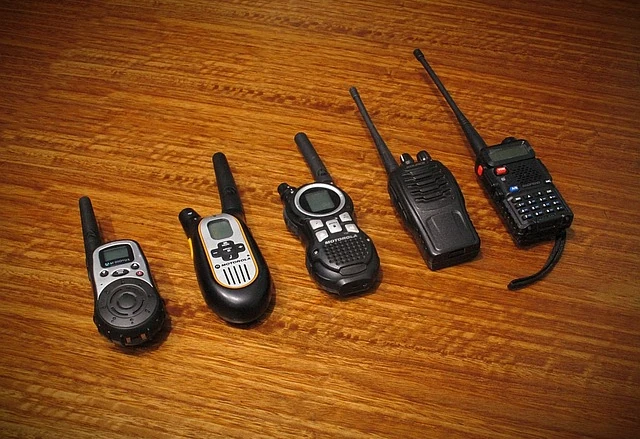 differents modeles de walkies-talkies de loisirs