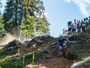 Championnats de france vtt dhi 2026 marine cabirou et